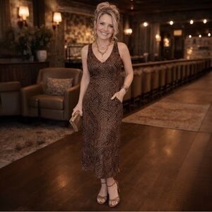 Le chateau textured sparkle halter style evening dress gown sz S